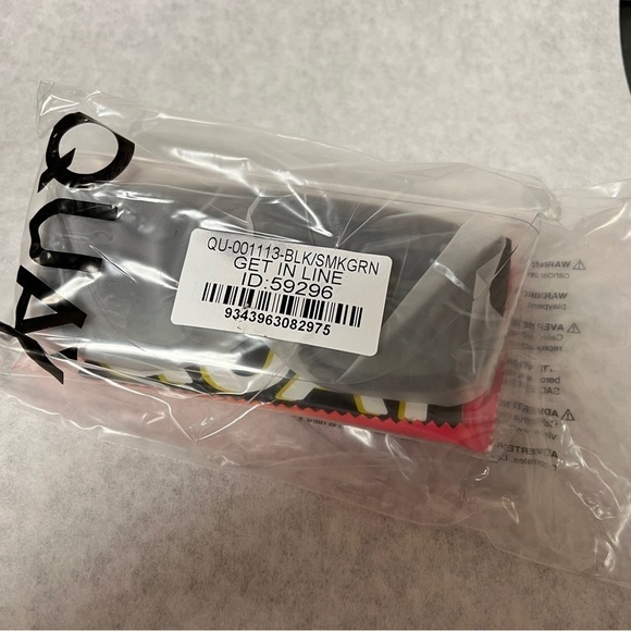 Quay Australia Get In Line Oversized Shield Sunglasses Black Smoke Green Fade - Picture 3 of 10